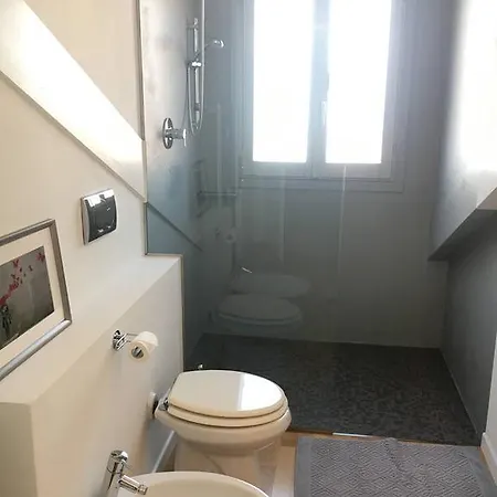 Apartment Francesco Da Paola 10 *